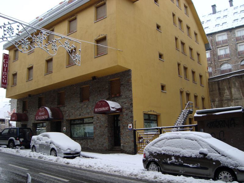 פאס דה לה קאסה Hotel Guineu מראה חיצוני תמונה